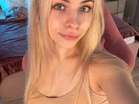 ShinyBarbie's Live XXX Chat