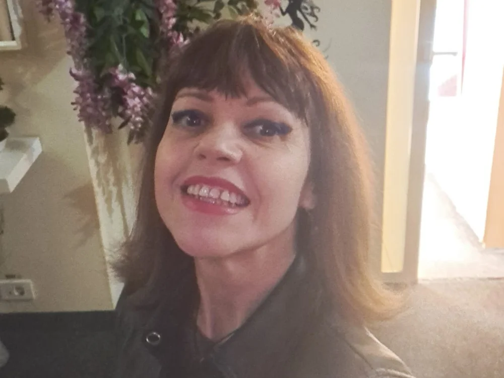 FrancescaFay Offline XXX-Chat