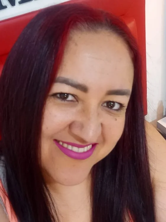 rosse_pink_'s Offline Chat Room