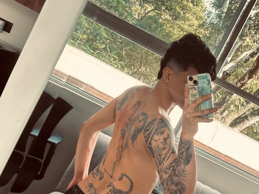 Angel_xxxn Offline XXX chat