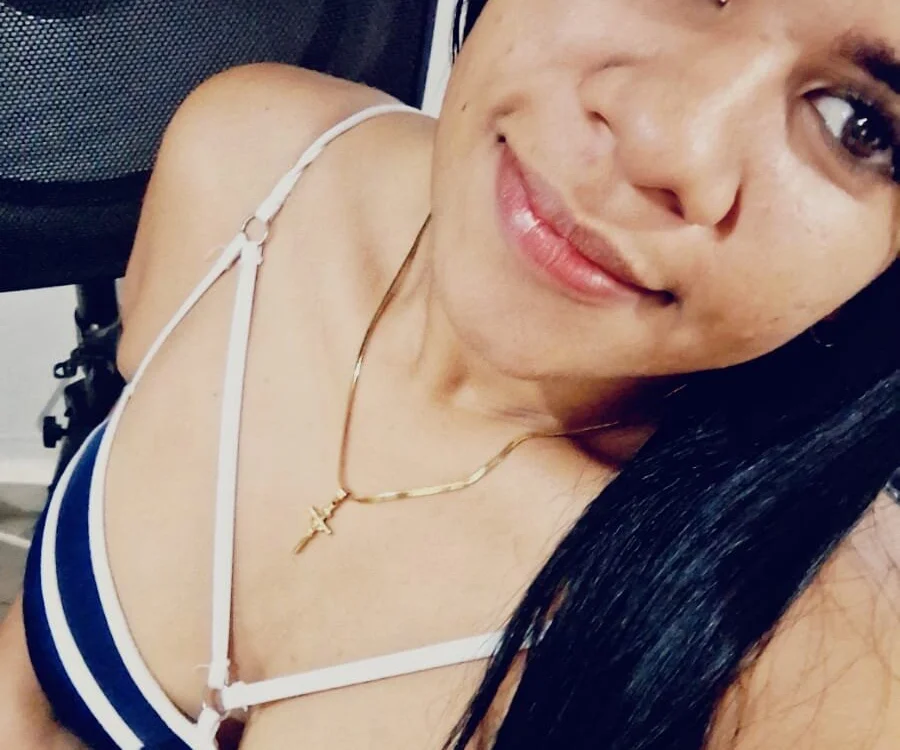 Grace_hot17's Offline Chat Room
