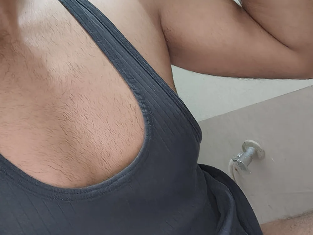 fuckgirl143143's Offline XXX Chat