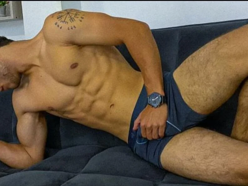 Офлайн-чат XXX Massimo_jiovano