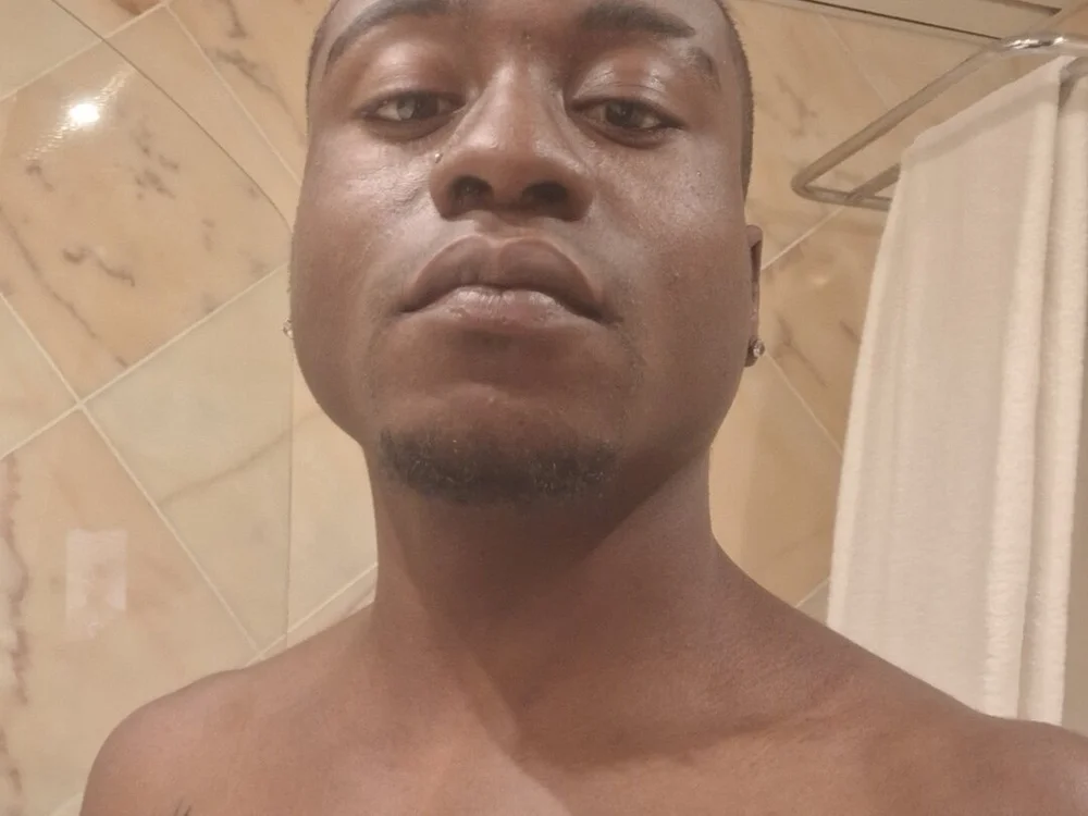 Davido677's Offline Chat Room