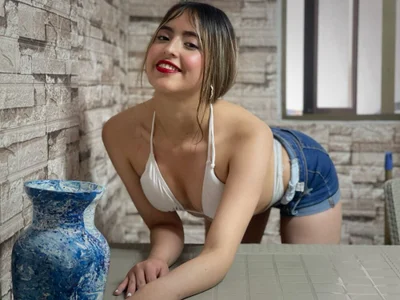 Isabella_Foxx_ profile