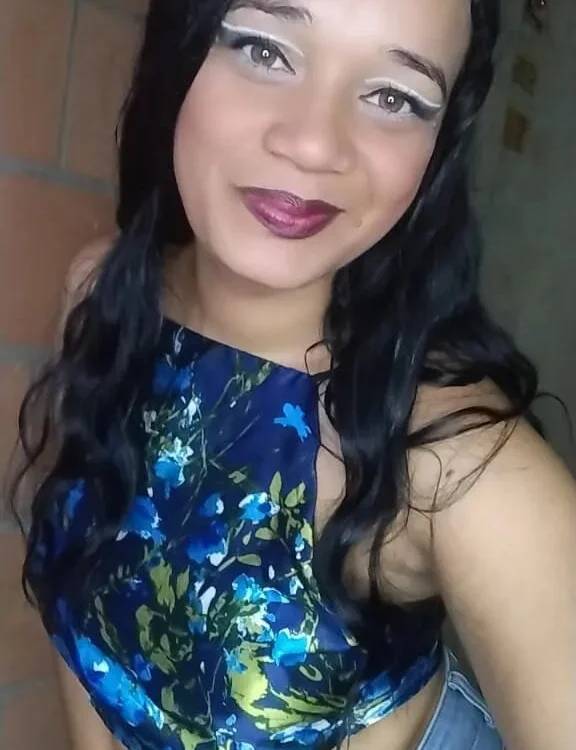 Monserrat_gonzalez_ offline chatrum