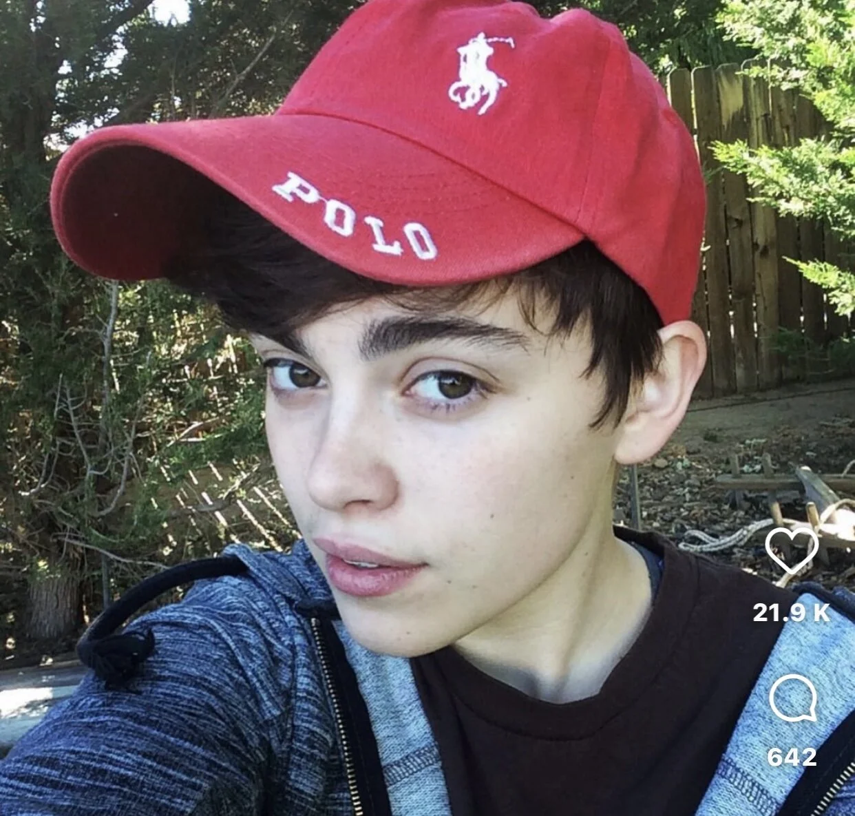GAY_12