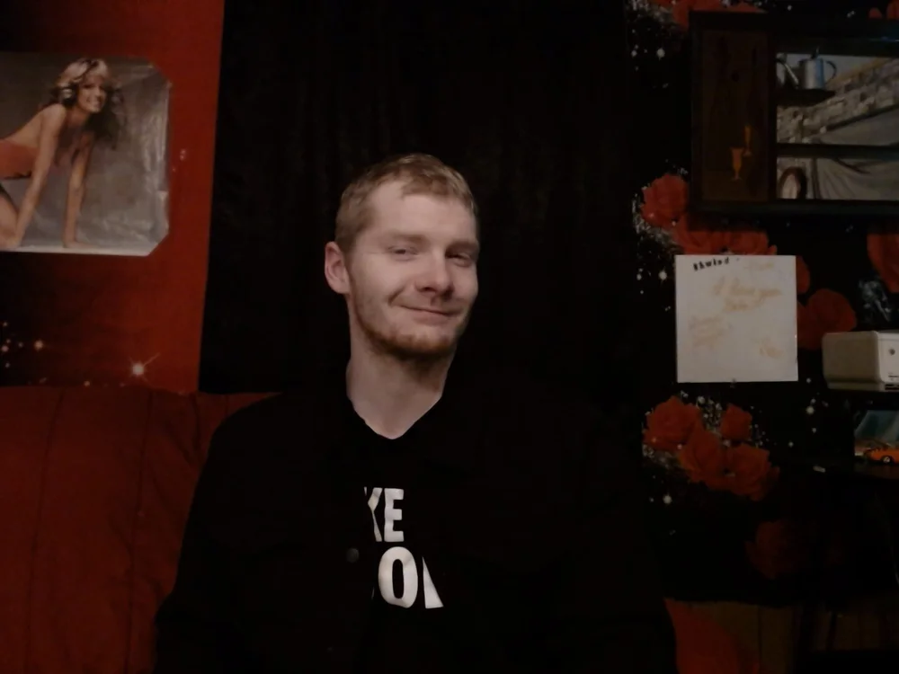 Bawlsdeepnu1's Offline Chat Room
