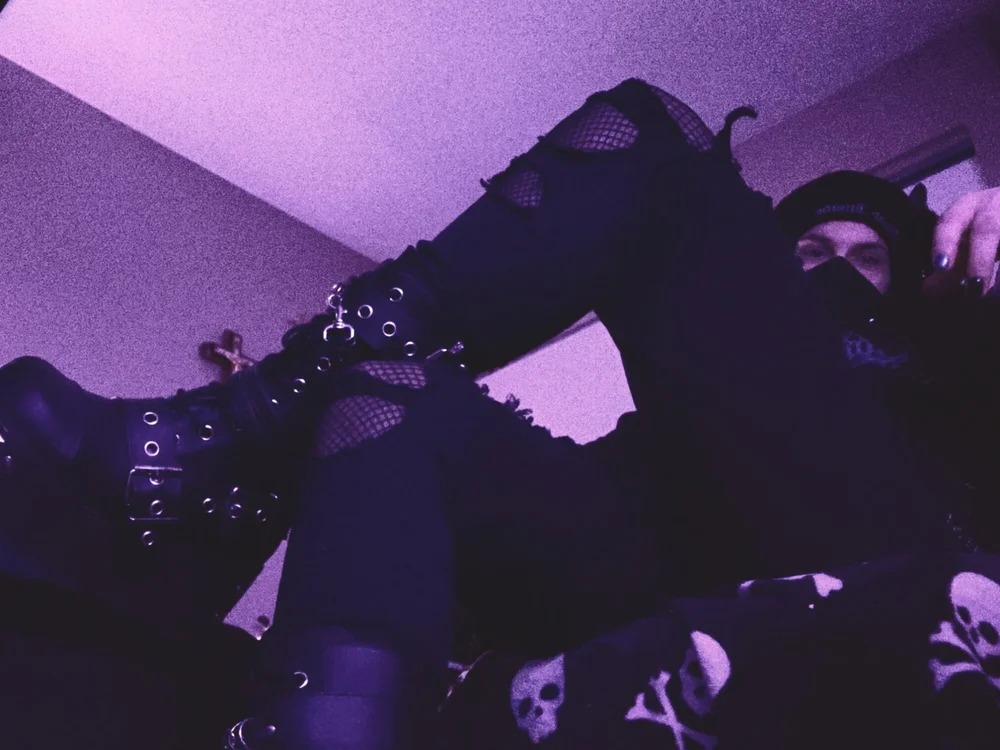 _Absolvere_'s Offline XXX Chat