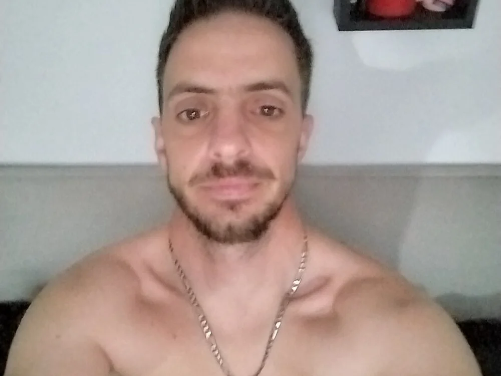 hommebi64 offline XXX-chat