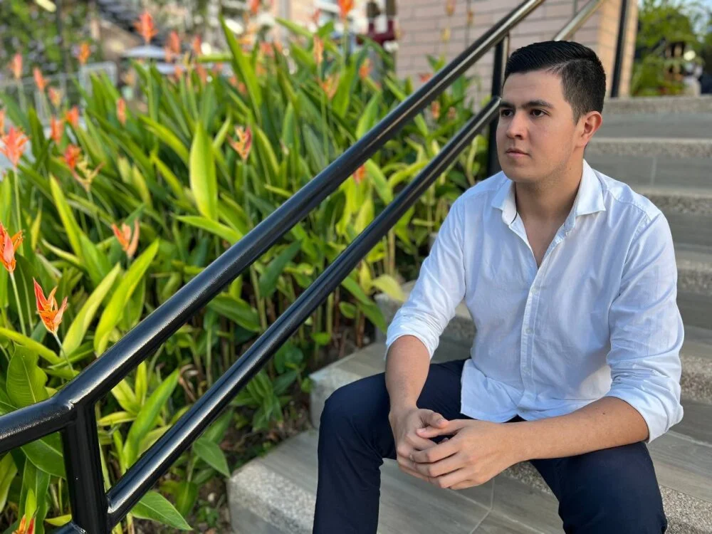 dylan_santiago_ Adlı Modelin Çevrimdışı XXX Sohbeti