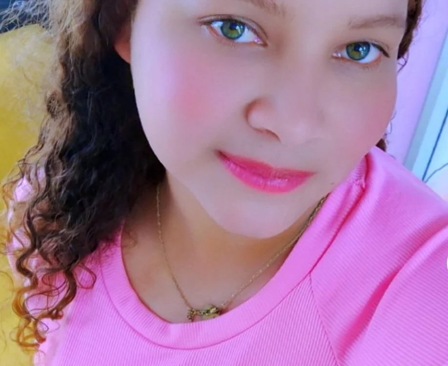 mercedezsweet303av's Offline XXX Chat