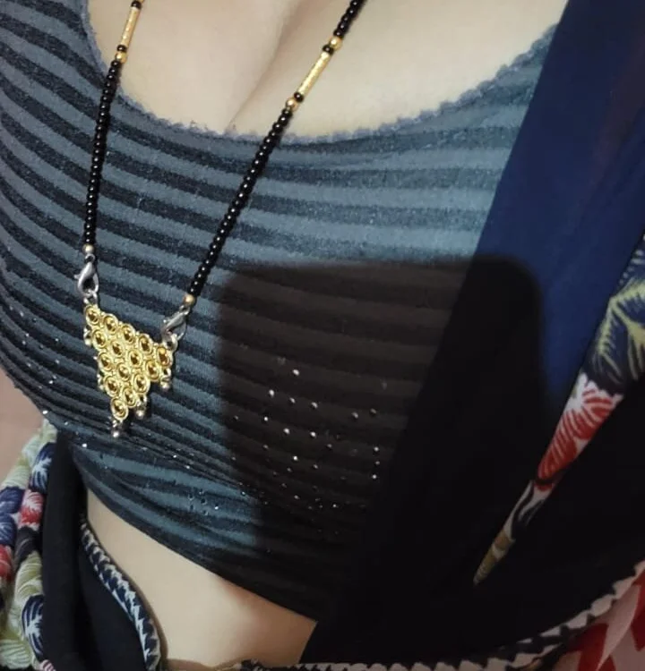 Saniya_20n Offline XXX chat