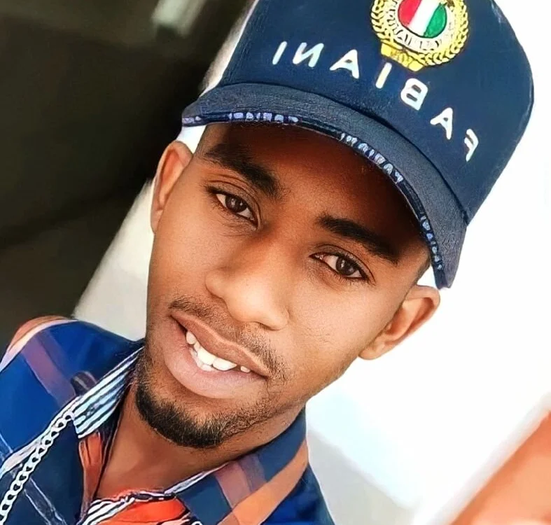 Offline XXX chat modela ToryBrandon