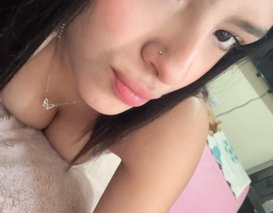 aurora_ec: офлайн-секс-чат