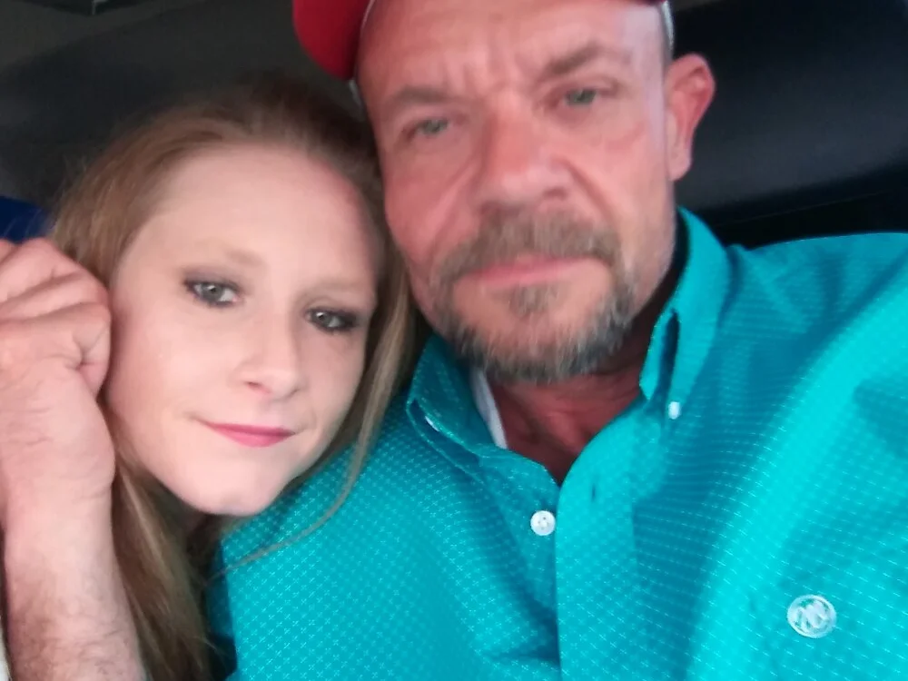 Kinkysexycouple69 Chat XXX offline