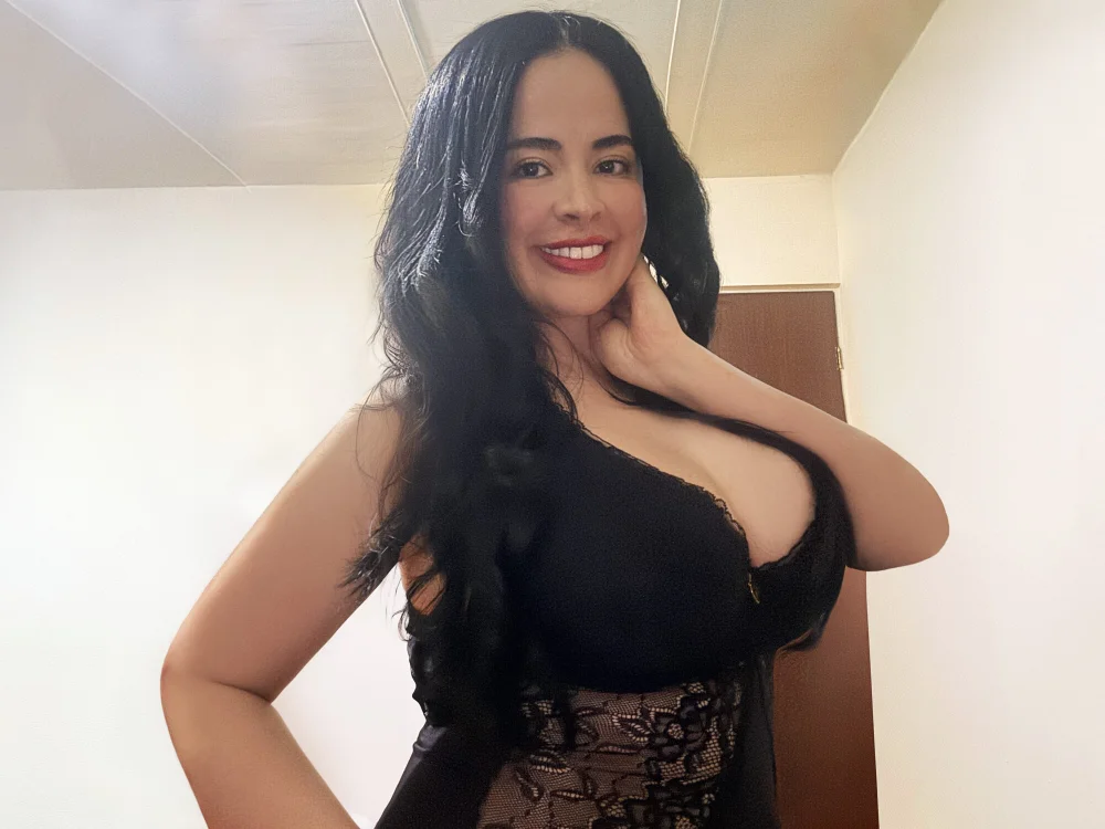 MilfDorotta offline chatrum
