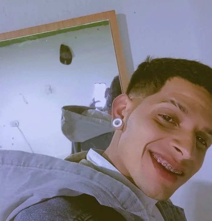 thony77777's Offline XXX Chat