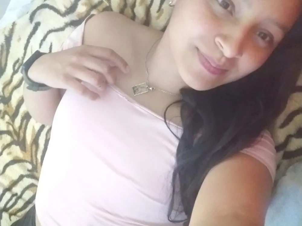 Afroditarous_ offline chatrum