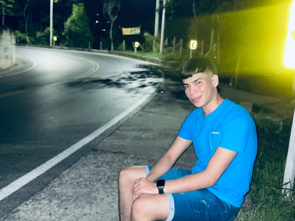Offline chatovací místnost Alhan_Scoot