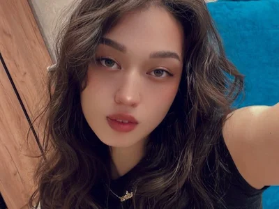 SweetSakuraJane on StripChat