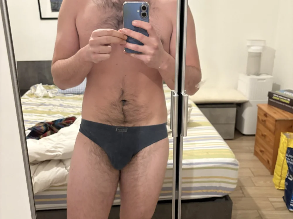 markjacobs98n Offline XXX chat