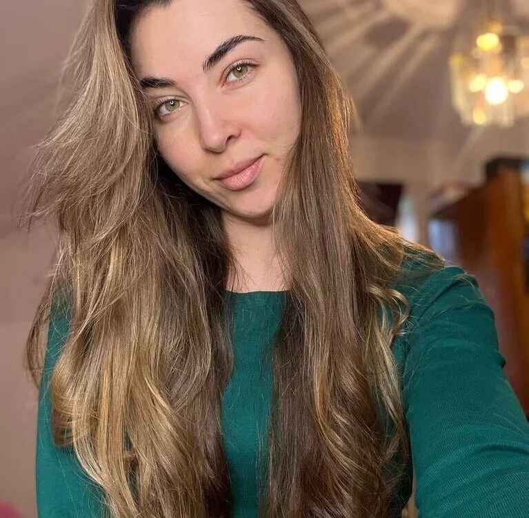 DonnaPaker's Offline Chat Room