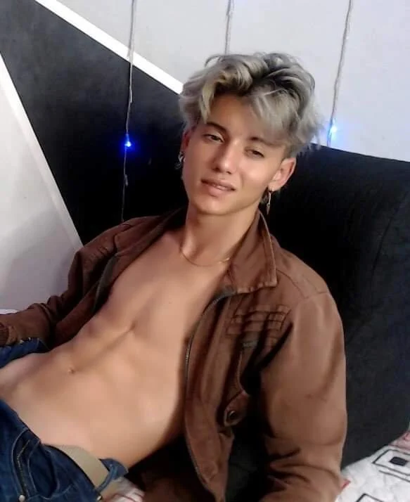 _Joseph_Z_'s Offline XXX Chat