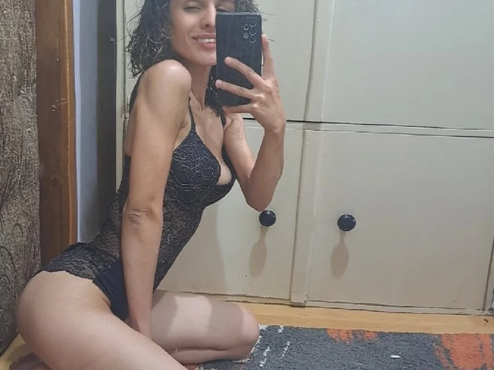 MissElen's Offline XXX Chat