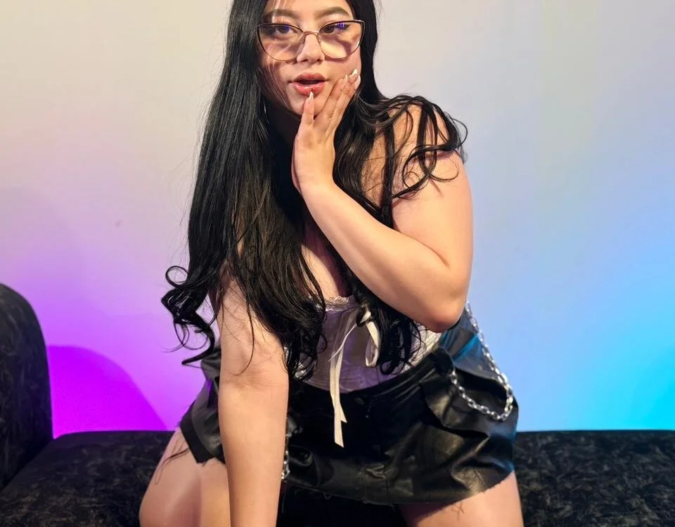Bella_Cooper7 offline XXX-chat