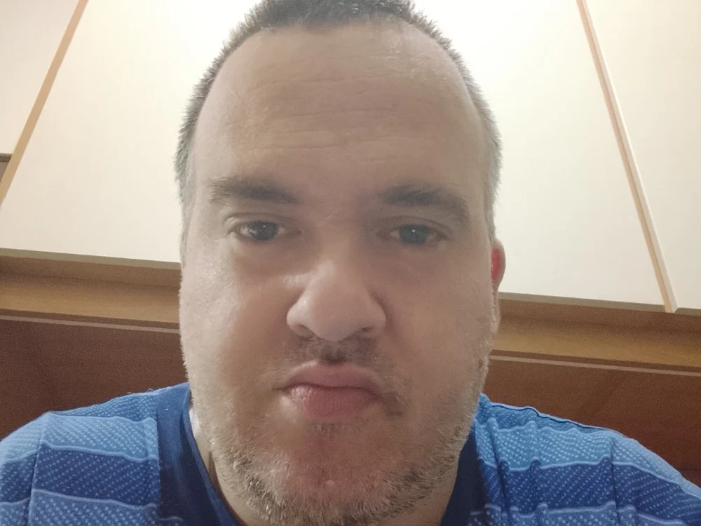 Stephen_borg's Offline Chat Room