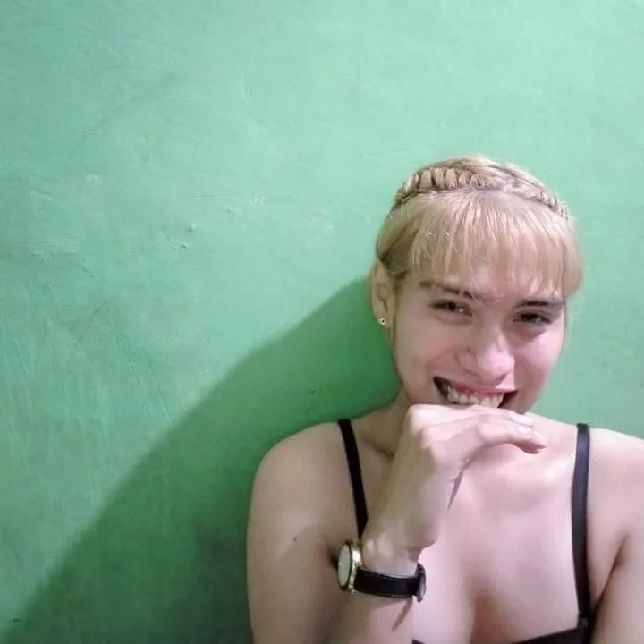 Goddess_SaraKim 离线XXX聊天