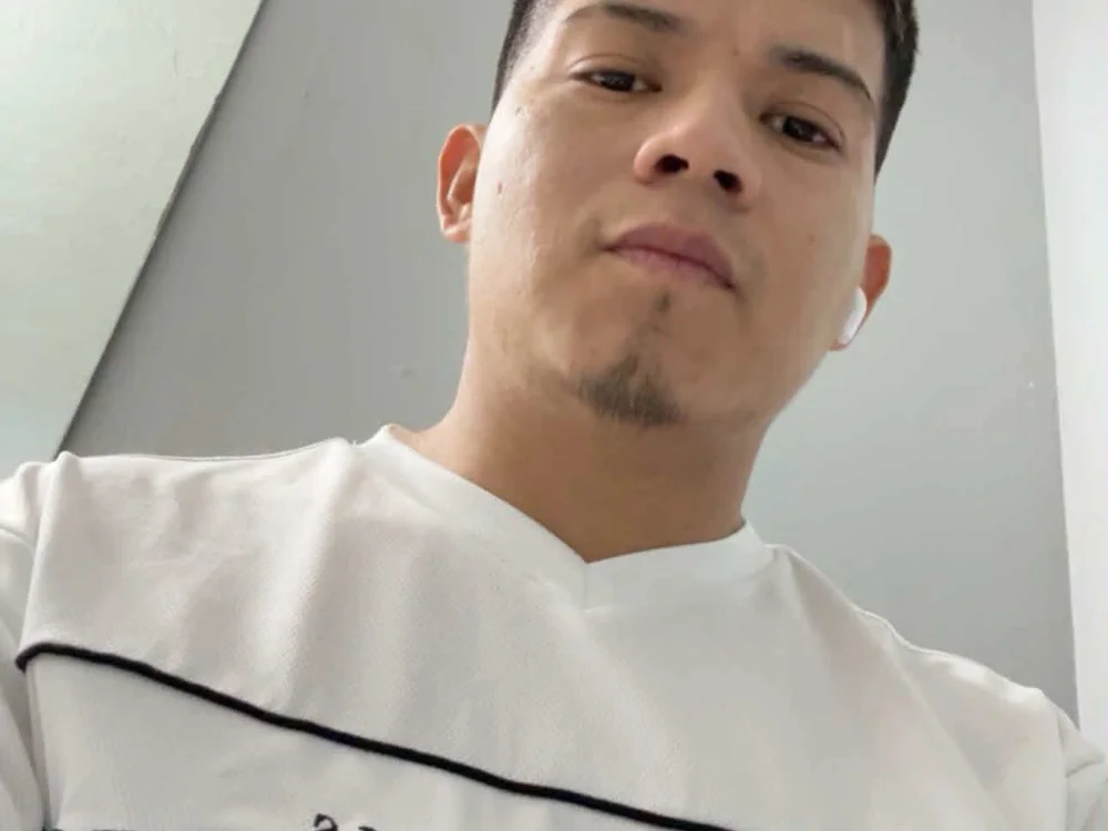tumpeeez's Offline XXX Chat