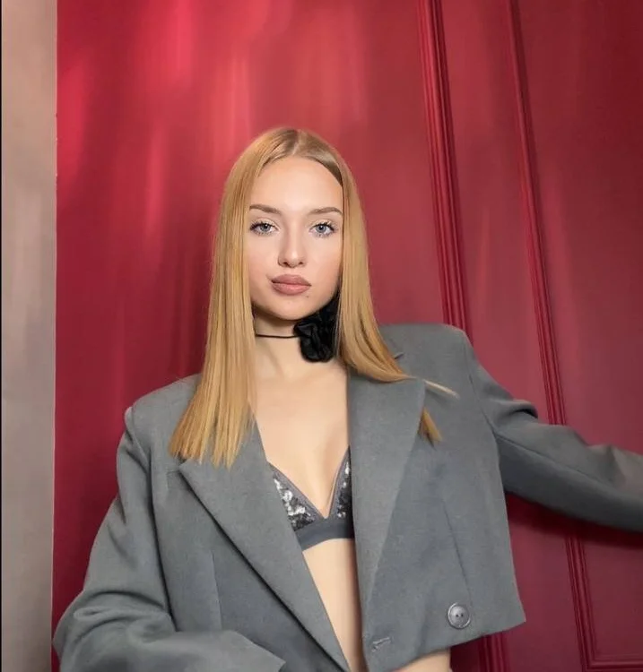 LoisDuffield's Offline Chat Room