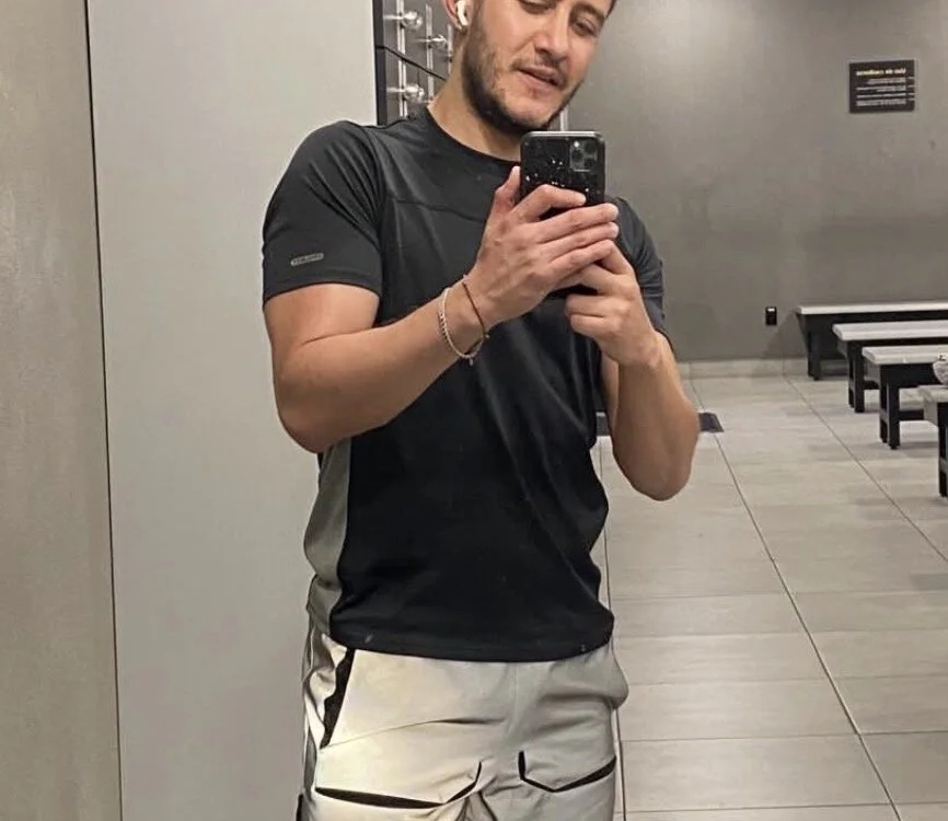 atorixxx Offline XXX-chat