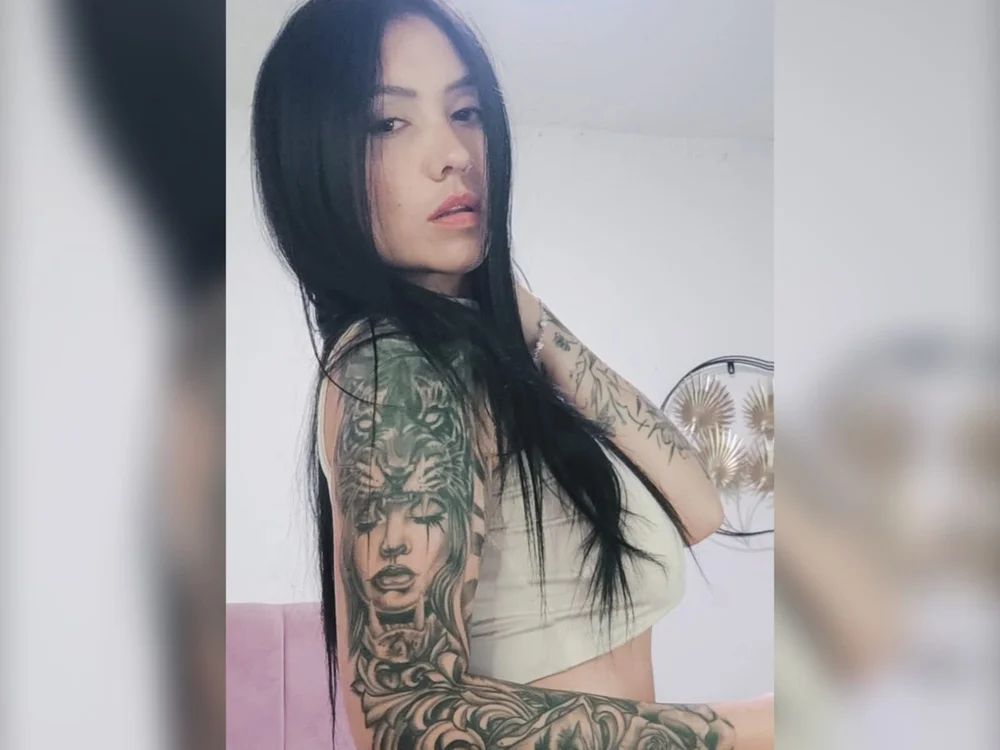 cher_stonne's Offline XXX Chat