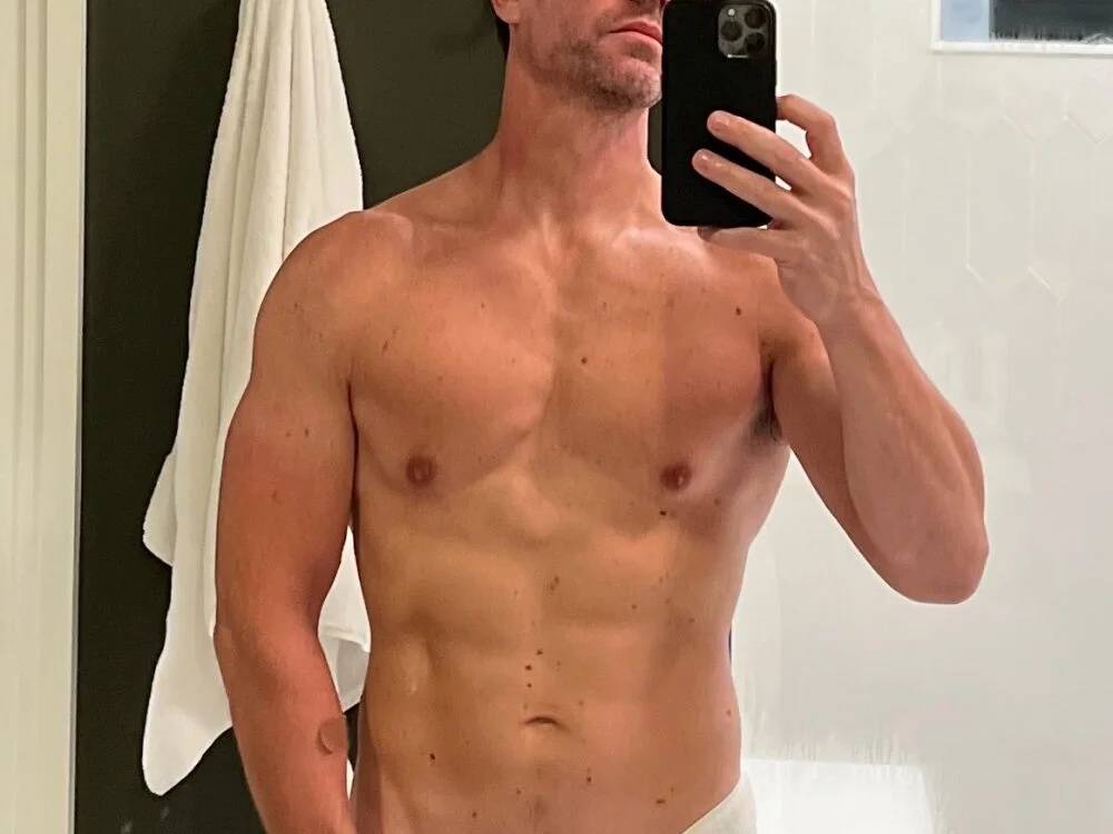 James_Thomas44 offline XXX-chatje