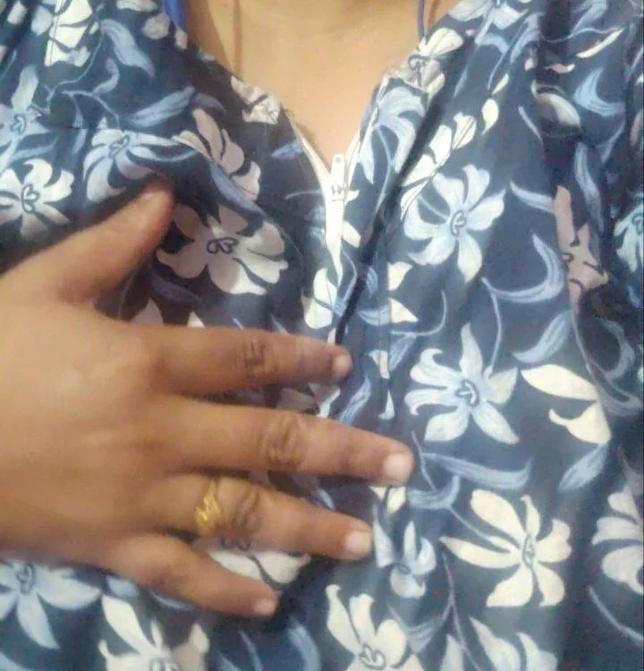 แชท XXX ออฟไลน์ของ tamil_lathikaaa