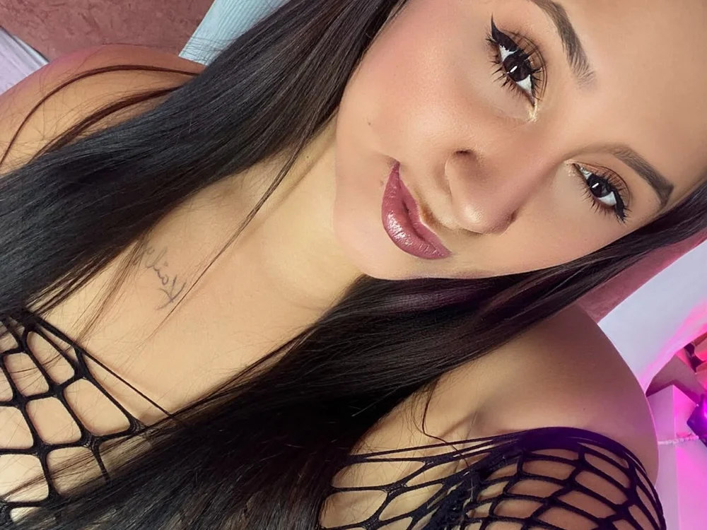 ainhara-rose's Offline XXX Chat