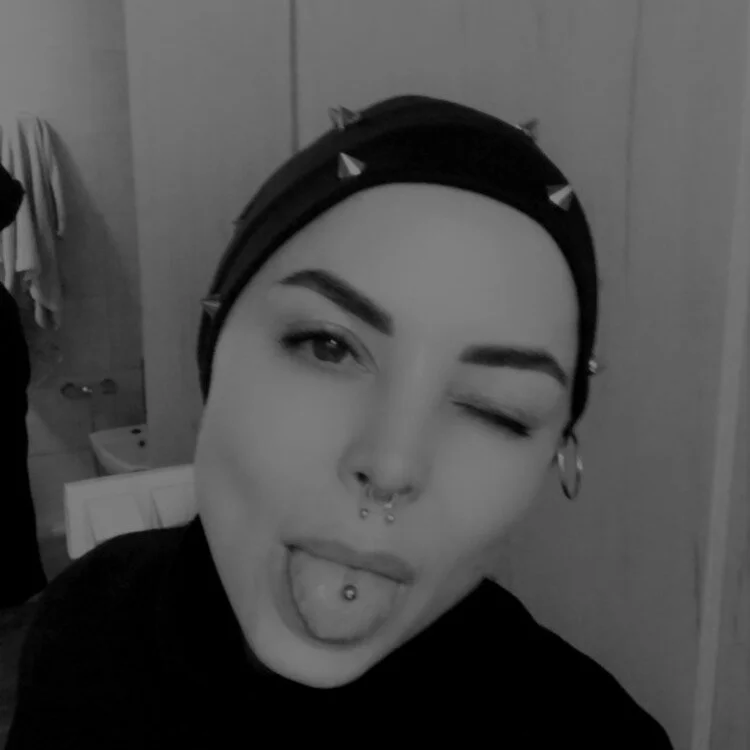 BenedettaCharryGirl's Offline XXX Chat