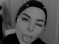 BenedettaCharryGirl's Offline XXX Chat