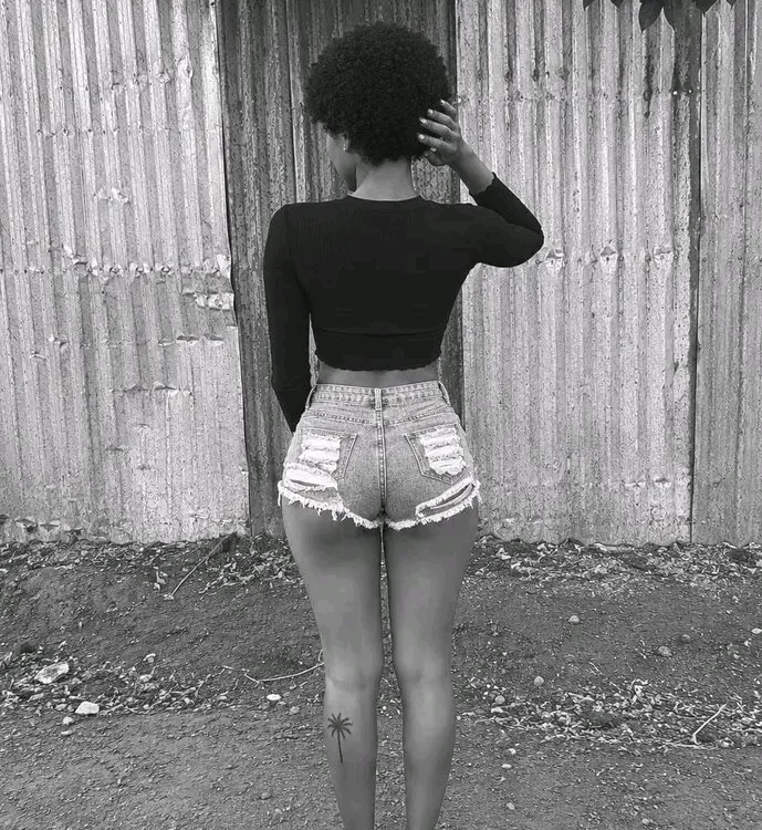 PrettyHazell cover photo