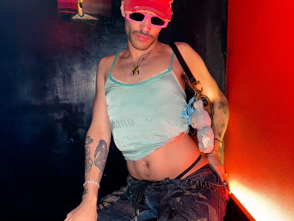 pablloboy's Offline Chat Room
