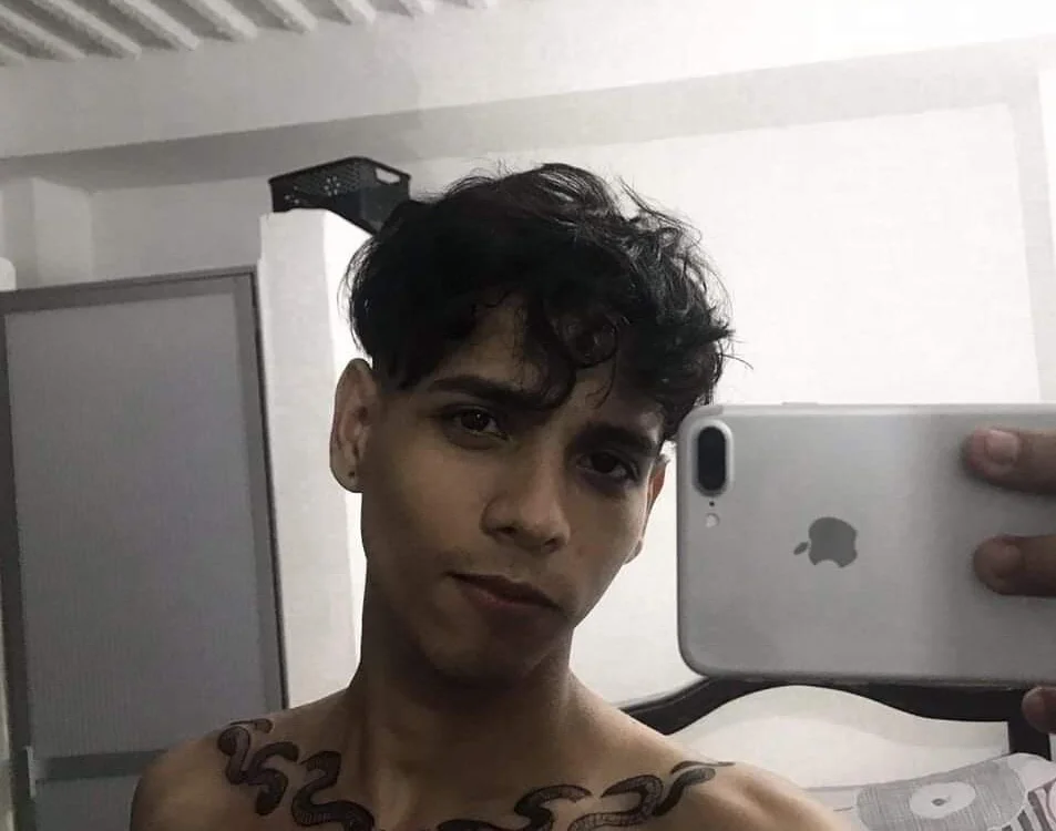 Stiven_madero offline chatrum