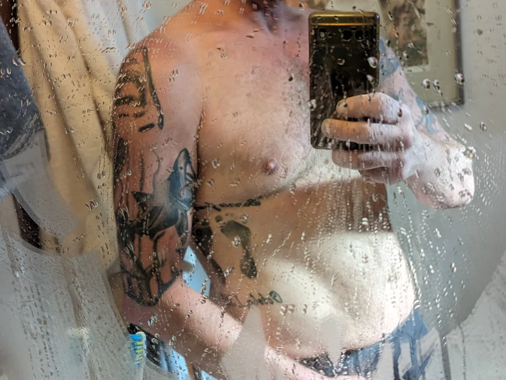 Phat_daddy_95 offline chatrum