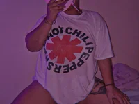 Charliizinpink live cam profile - MySuperHot