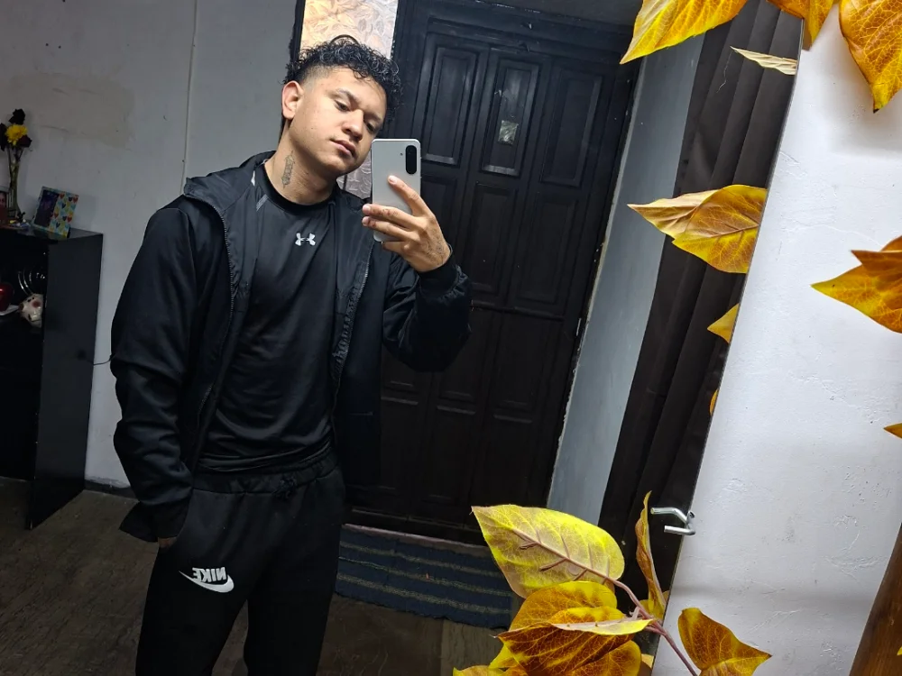 Chat +18 off-line de HOTCANINO