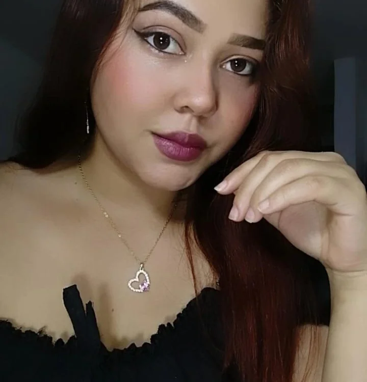 Lesly_18_ offline chatrum