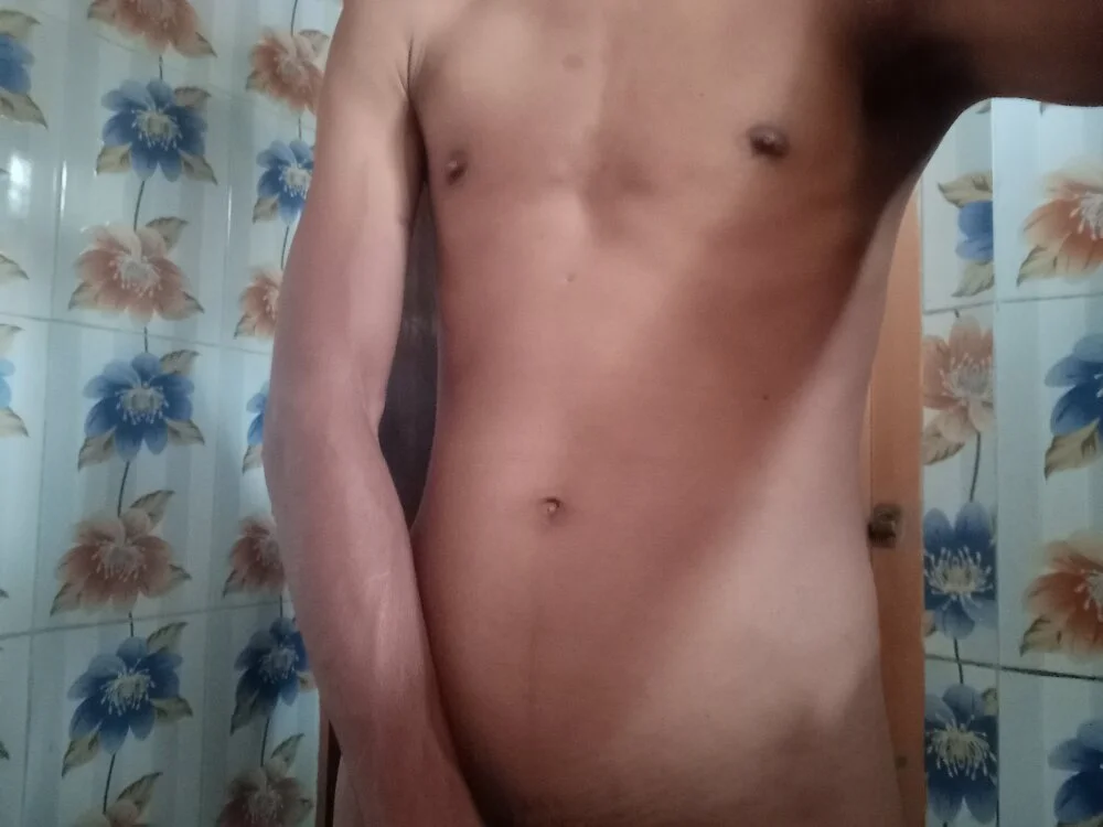 StellarWings841 Offline XXX-chat