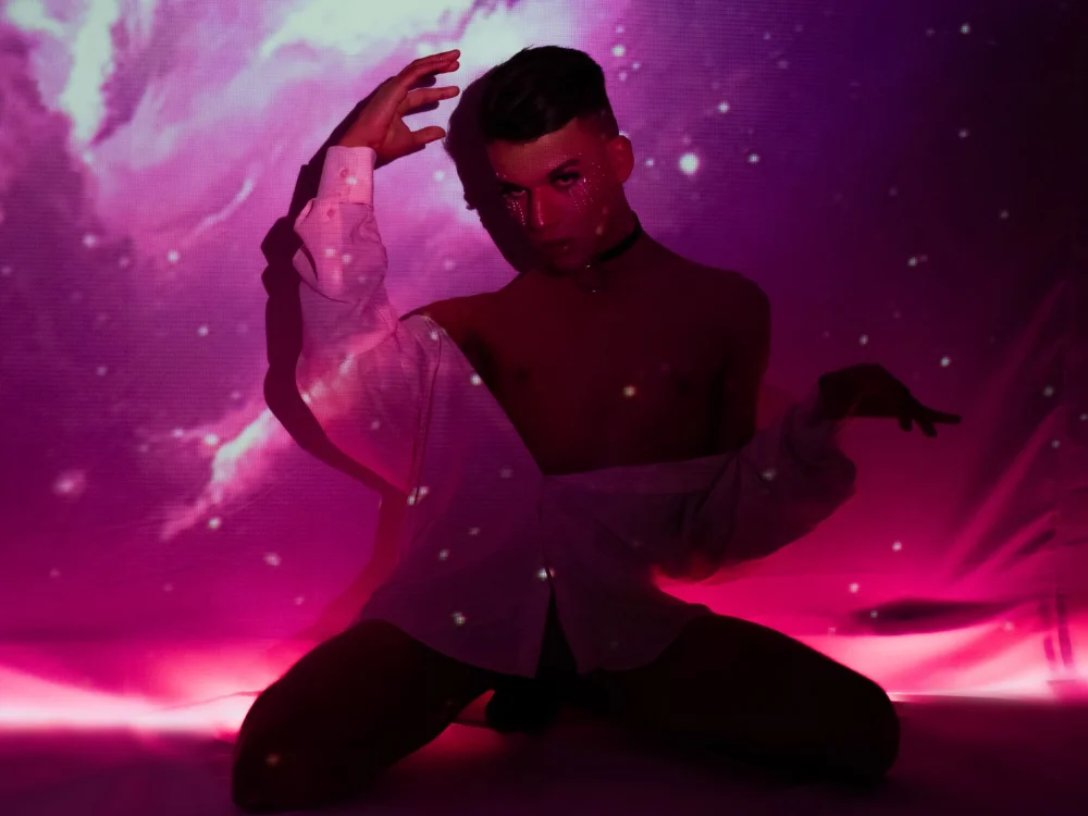 TAYLOR_FENIX_ Offline Chatraum
